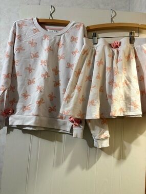 Rachel Zoe White and pink Bow Print  Set